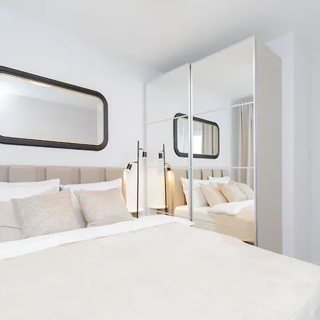 Glow Apartments, Letnica - Bursztynowa Zatoka&przystan Letnica * Danzica