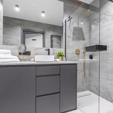 Glow Apartments, Letnica - Bursztynowa Zatoka&przystan Letnica アパート