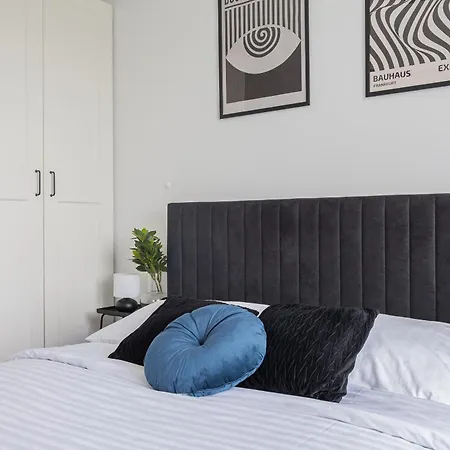 Glow Apartments, Letnica - Bursztynowa Zatoka&przystan Letnica アパート